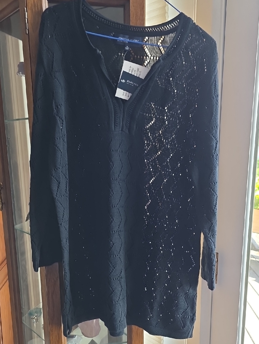 Jones New York Black Openwork V‑Neck Sweater